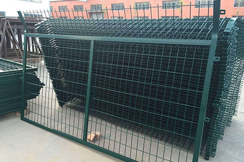 鐵路護(hù)欄網(wǎng) 鐵路護(hù)欄網(wǎng)