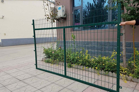 鐵路護(hù)欄網(wǎng) 鐵路護(hù)欄網(wǎng)